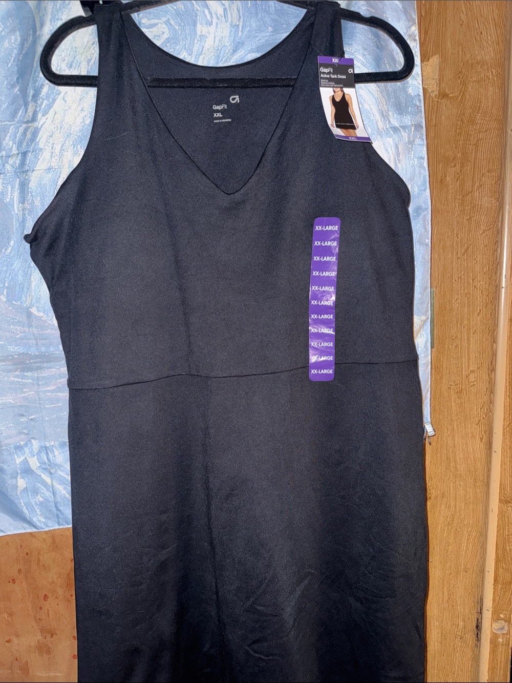 NWT Gap one piece jumper Black V-Neck Tank, skort size XXL. Built in bra. Soft